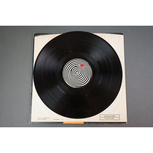 1275 - Vinyl - Black Sabbath vol 4 6360071 on Vertigo 1st pressing, no 'made in England' to label, gatefold... 