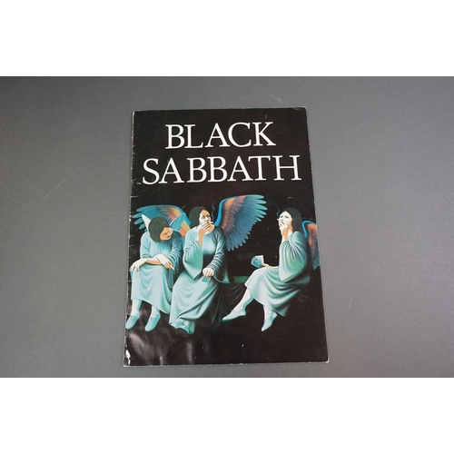 1276 - Vinyl - Seven Black Sabbath LPs to include Paranoid (NEL6003), Sabbath Bloody Sabbath (WWA005), Live... 