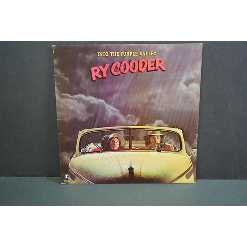 1277 - Vinyl - Nine Ry Cooder LPs to include Paradise and Lunch, Borderline, Bop til you Drop, Jazz, Chicke... 