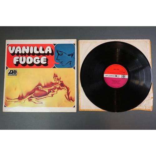 1291 - Vinyl - Vanilla Fudge self titled LP 588086 red and maroon Atlantic label, sleeve g- with names to b... 