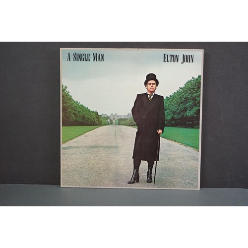 1323 - Vinyl - 16 Elton John LPs to include A Single Man, Blue Moves, Greatest Hits, Goodbye Yellow Brick R... 