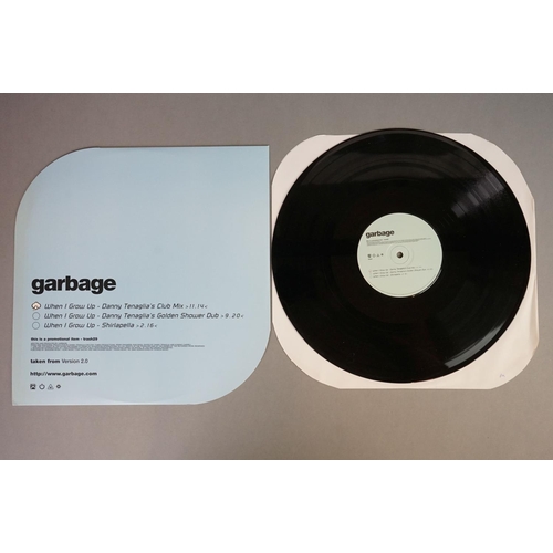 152 - Vinyl - Six Garbage 12