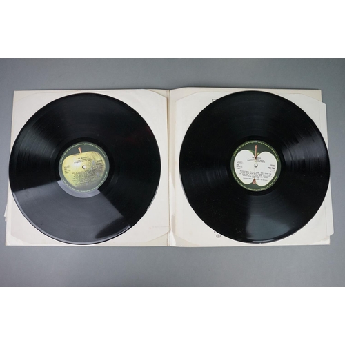 160 - Vinyl - Collection of ten LP's to include The Beatles White Album (PCS 7067/8) side loader with 4 ph... 