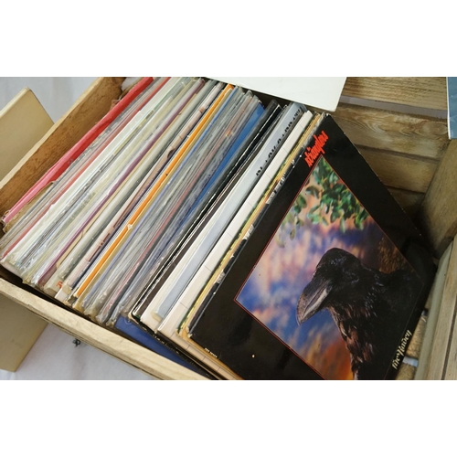 196 - Vinyl - Approx 100 vinyl LP's and 12