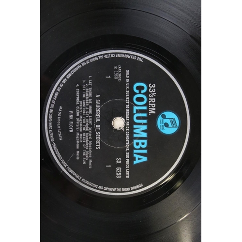 1508 - Vinyl - Pink Floyd A Saucerful Of Secrets (SX 6258) label and sleeve show 'Gilmore', label shows Mag... 