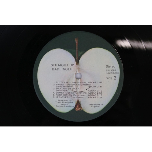 1509 - Vinyl - Bad Finger Straight Up (Apple SW 3387) US pressing, heavy card sleeve showing some shelf wea... 