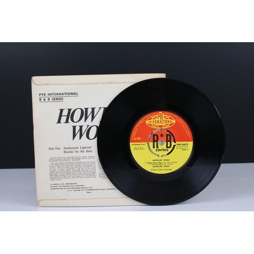 359 - Vinyl - Howlin' Wolf Self Titled EP (NEP 44015) on Pye International.  Sleeve G with 15cm tear to fr... 