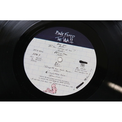 36 - Vinyl - Pink Floyd The Wall LP (CBS 36183) US pressing paper inner and 'Pink Floyd The Wall' 10x18cm... 