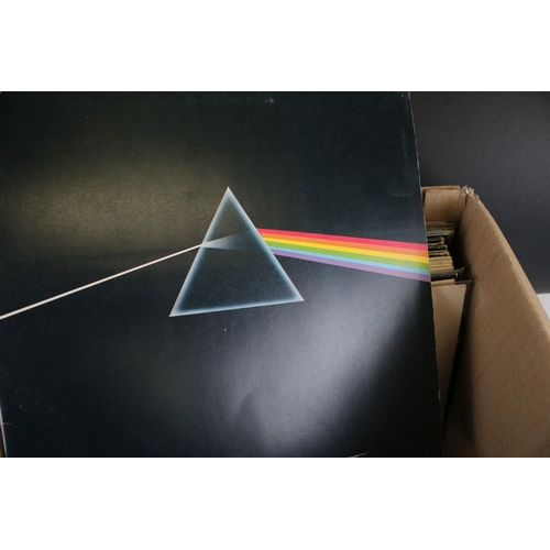 471 - Vinyl - Around 26 Pink Floyd LPs to include The Wall x 2, Animals x 2, Delicate Sound of Thunder x 2... 