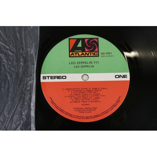 477 - Vinyl - Led Zeppelin Two LP's to include Two (SAL 933615) and Three (SD 7201) green and orange label... 