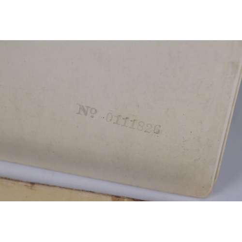 49 - Vinyl - The Beatles two copies of The White Album (PMC 7067/8) first one numbered 0161086 top opener... 