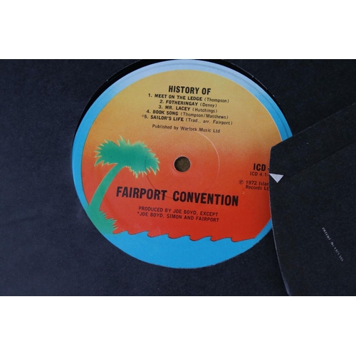 490 - Vinyl - 2 x Fairport Convention LP's to include History Of (1CD4 4) red ribbon plus booklet, and Lie... 