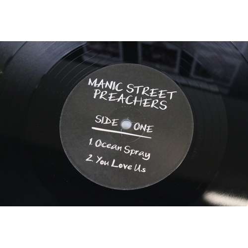 1392 - Vinyl - Manic Street Preachers 'Memory Is The Greatest Gallery...' 12