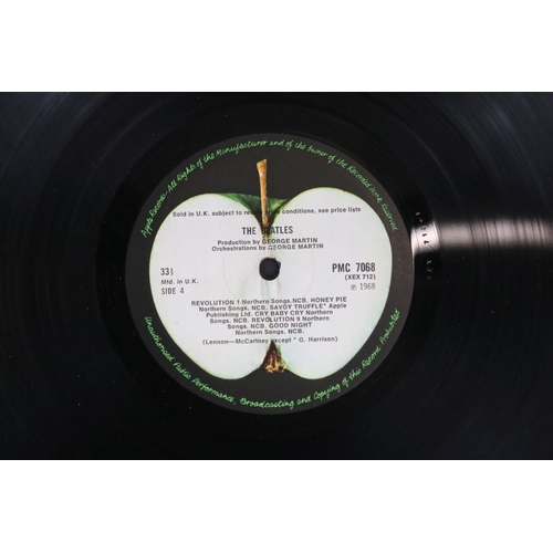 1402 - Vinyl - The Beatles - The White Album, numbered 0418438, top loading double sleeve with original bla... 