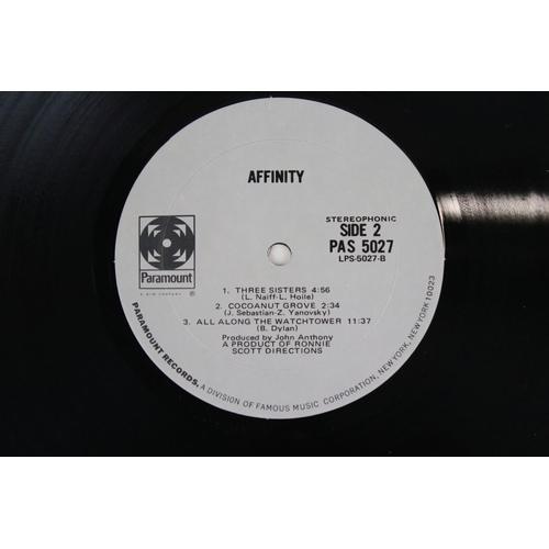 1490 - Vinyl - Affinity self titled LP on Paramount PAS5027 gatefold sleeve, sleeves and vinyl vg+