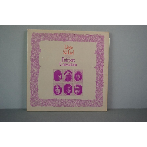 1093 - Vinyl - Eleven Fairport Convention vinyl LP's to include Angel Delight (Island Records ILPS 9162), W... 