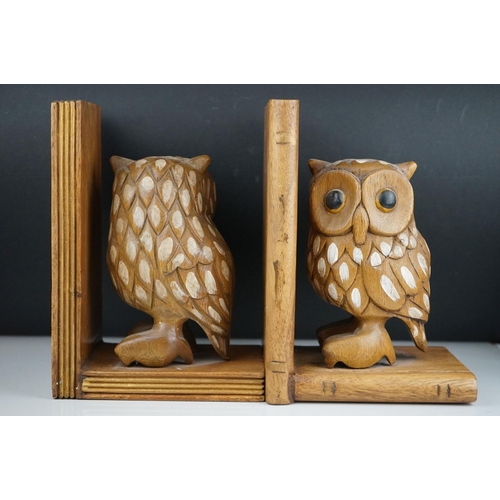 37 - Pair of carved wooden bookends in the form of of owls.