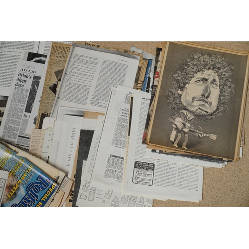 53 - Music Memorabilia - Large collection of magazine and newspaper press cuttings relating to Bob Dylan ... 