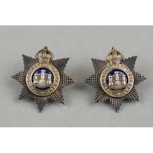 15 - A British Military The Devonshire Regiment Officers Collar badges With Kings Crown, White Metal With... 