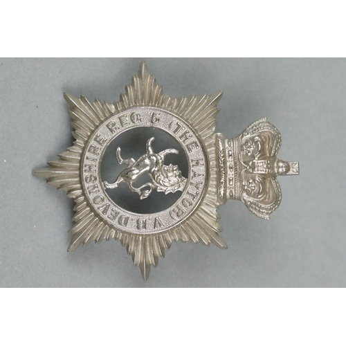17 - A British Military The 5th Haytor Volunteer Battalion Of The Devonshire Regiment Cap Badge, White Me... 
