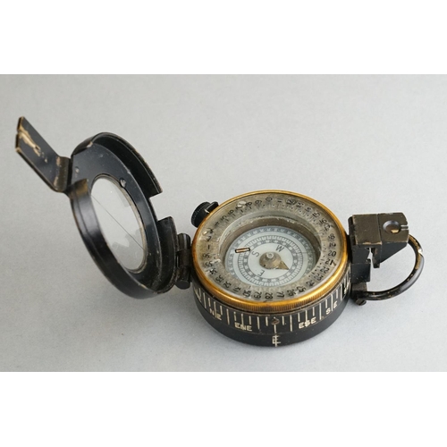 74 - A British Military World War Two MkIII Marching Compass, Maker Marked For T.G. Co. Ltd, No.B195751, ... 