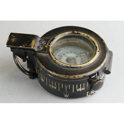 74 - A British Military World War Two MkIII Marching Compass, Maker Marked For T.G. Co. Ltd, No.B195751, ... 