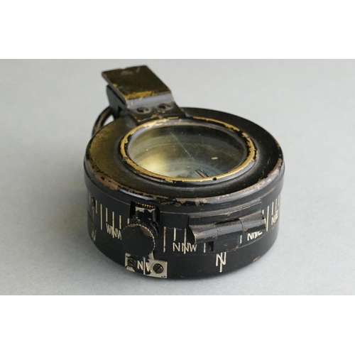 74 - A British Military World War Two MkIII Marching Compass, Maker Marked For T.G. Co. Ltd, No.B195751, ... 