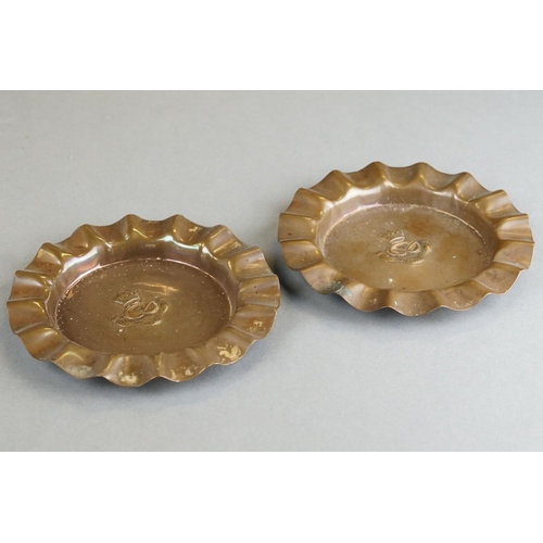 97 - A Pair Of Vintage The South Staffordshire Regiment Brass Ashtrays With Kings Crown.