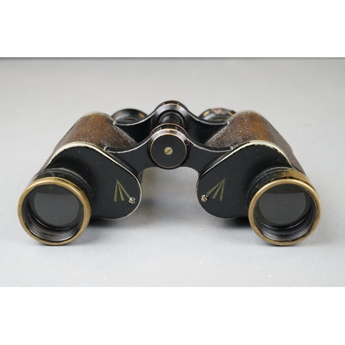 133 - A Pair Of World War Two British Military Issued Binoculars By Dollond Of London, Good Clear Broad Ar... 