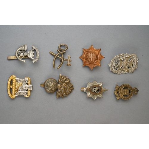 137 - A Collection Of Approx 25 x British Military Cap Badges To Include  The Royal Artillery, The Middles... 