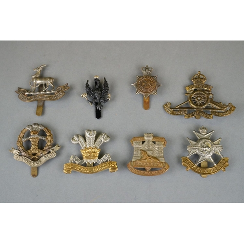 137 - A Collection Of Approx 25 x British Military Cap Badges To Include  The Royal Artillery, The Middles... 