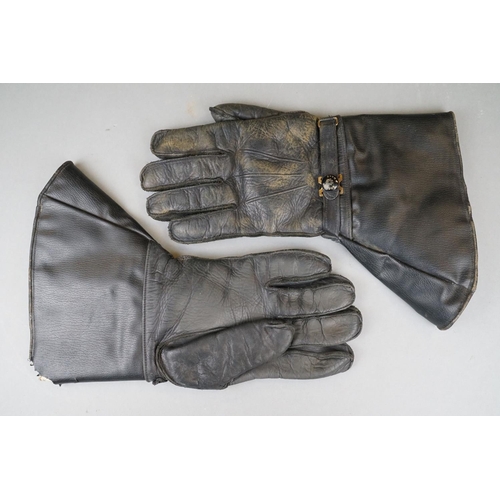 131 - A Pair Of World War Two Military Brown Leather & Sheepskin Motorcycle Gauntlets Together With A Simi... 