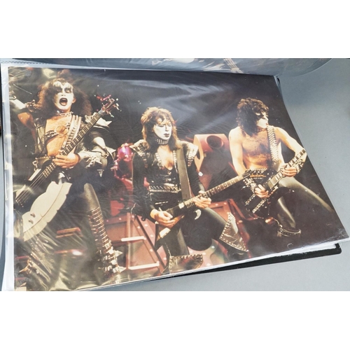 274 - Music Memorabilia - Collection of KISS memorabilia featuring rare / vintage items including 1978 uno... 