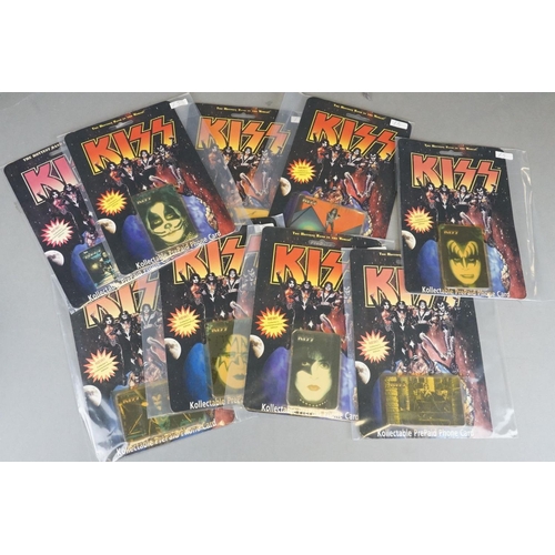 274 - Music Memorabilia - Collection of KISS memorabilia featuring rare / vintage items including 1978 uno... 