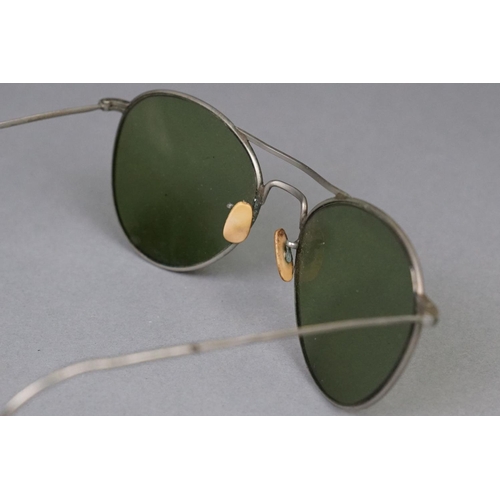 161 - A Pair Of World War Two Military Aircrew MK VIII Anti Glare Spectacles In Original Case, Size Large,... 