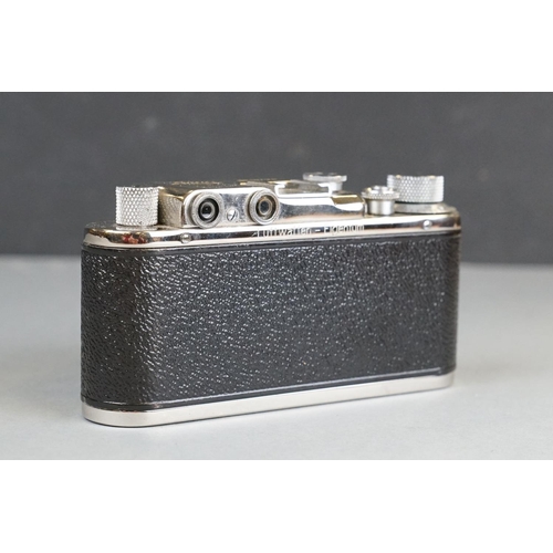 165 - A Vintage Camera Marked Leica D.R.P. Ernst Leitz Wetzlar Luftwaffen - Eigentum No.10794. Complete Wi... 