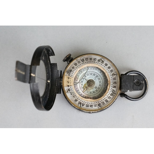 173 - A British Military World War Two Issued Mk.III Marching Compass Made By T.G.Co. Ltd Of London, No.B3... 