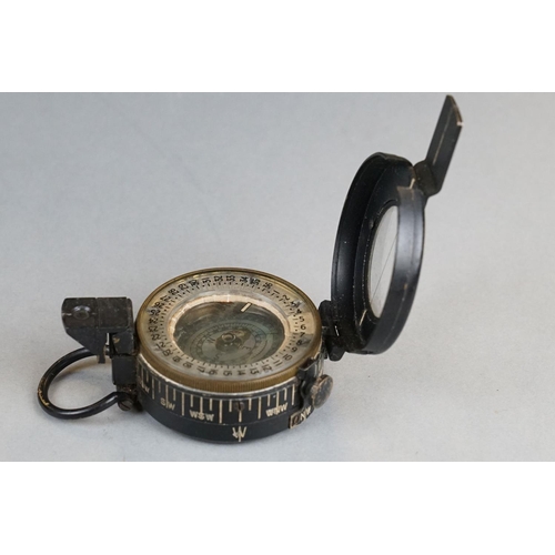 173 - A British Military World War Two Issued Mk.III Marching Compass Made By T.G.Co. Ltd Of London, No.B3... 