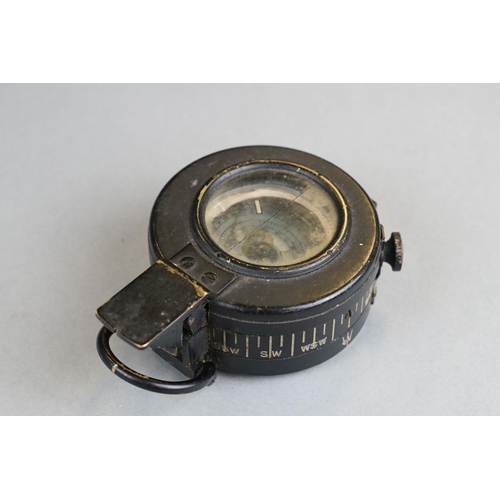 173 - A British Military World War Two Issued Mk.III Marching Compass Made By T.G.Co. Ltd Of London, No.B3... 