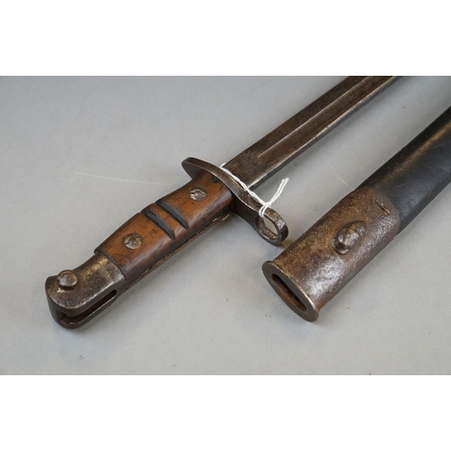 182 - A World War One British 1907 Pattern Bayonet, Dated 1913 And Stamped With The British Broad Arrow, C... 