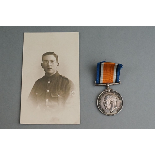 5A - A British Full Size World War One 1914-1918 British War Medal, Named And Issued To No.104517 PTE. A.... 