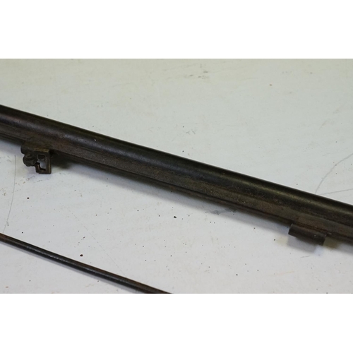 217 - An Antique Muzzle Loading Rifle (A/F).