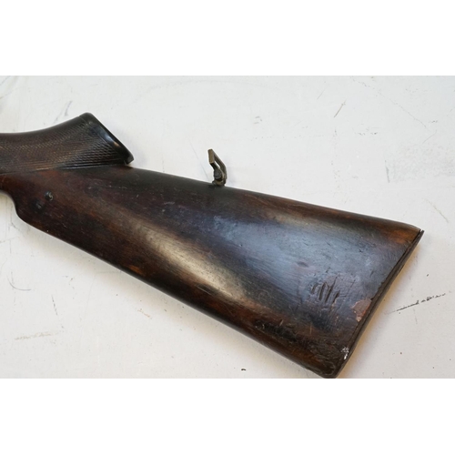 217 - An Antique Muzzle Loading Rifle (A/F).