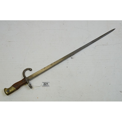 221 - A World War One French M1874 Pattern Gras Bayonet, No.10915, Marked 