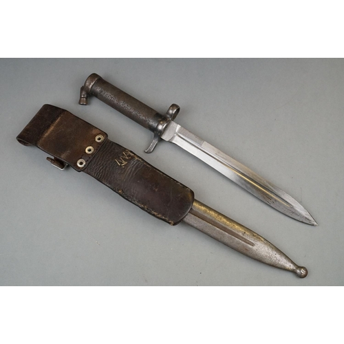 328 - A M96 Swedish Mauser Bayonet, Marked EJ-Anchor-AB, Conical Stud 1898, Complete With Scabbard And Fro... 