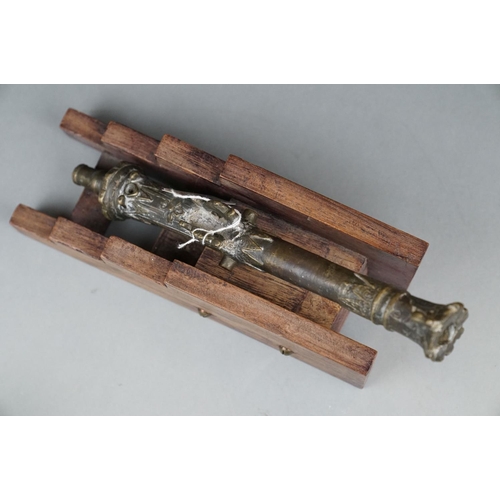 373 - An Antique 18th/19th Century South East Asian Lantaka Bronze Cannon With Swivel Mounted To Wooden Ba... 