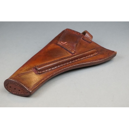 382 - A British Military Brown Leather Holster For A .38 Revolver, Dated For 1939 And Marked With The Brit... 