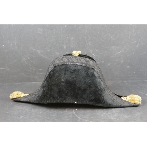 231A - A British Royal Navy Officers Bicorn Hat Together With Epaulettes And Two Belts With Naval Buckles I... 