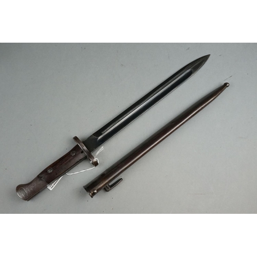 294 - A World War One German Mauser Bayonet, Maker Marked For Simpson & Co. SUHL, Complete With Scabbard.