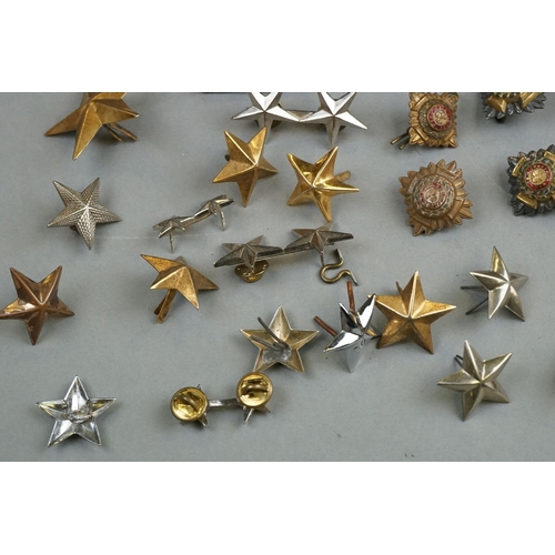 395 - A Large Collection Of Military Officers Shoulder Pips And Stars.